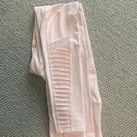 ALO blush pink Moto full length leggings - Picture 4 of 4